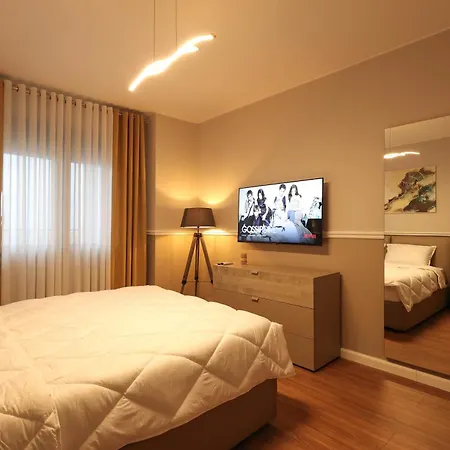 Grandstay *