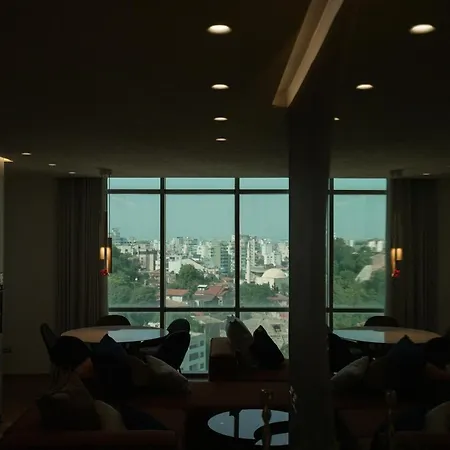 Grandstay