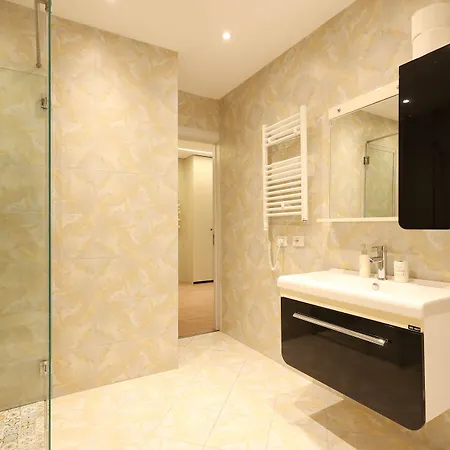 Grandstay Appartement *