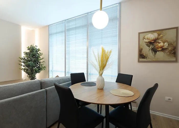 Grandstay Apartment *