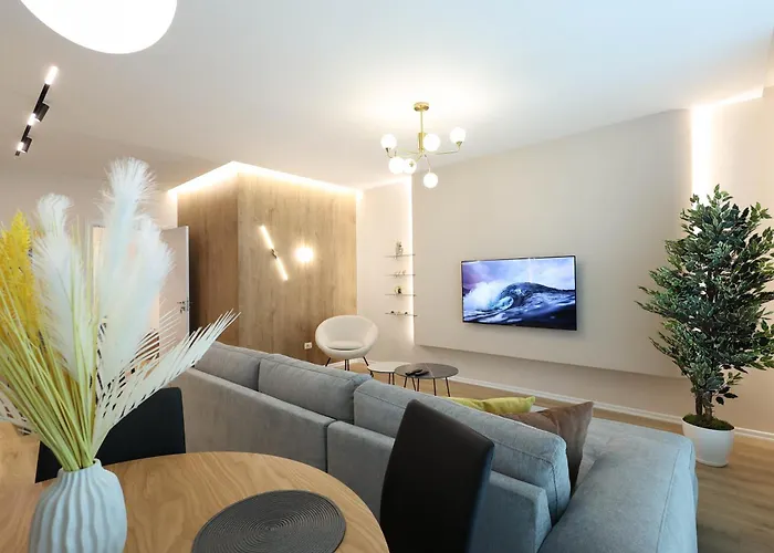 Grandstay Apartment *