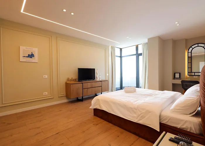 Grandstay Apartment *