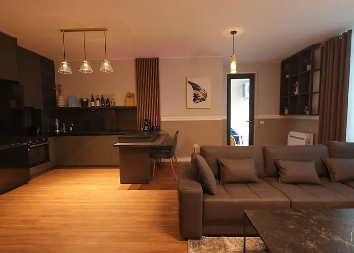 Grandstay *